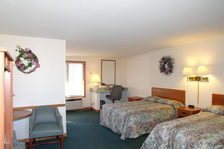 Room 4 of 13