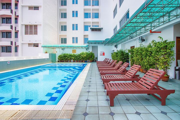 Pools & Facilities