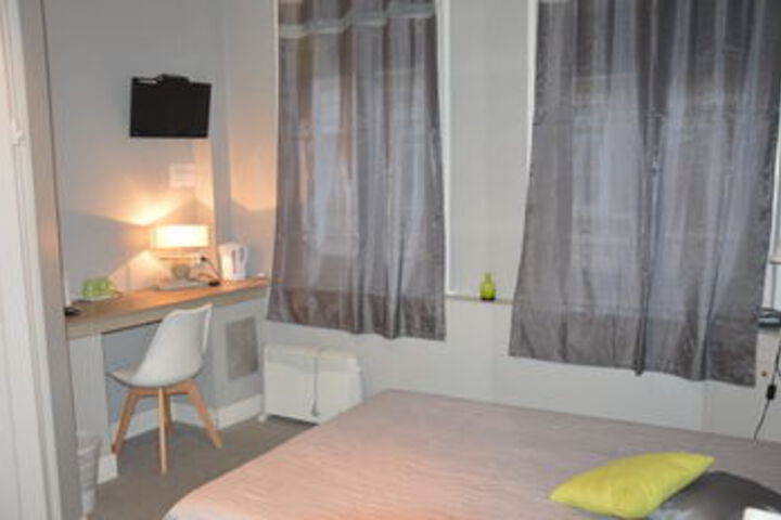 Room 32 of 45