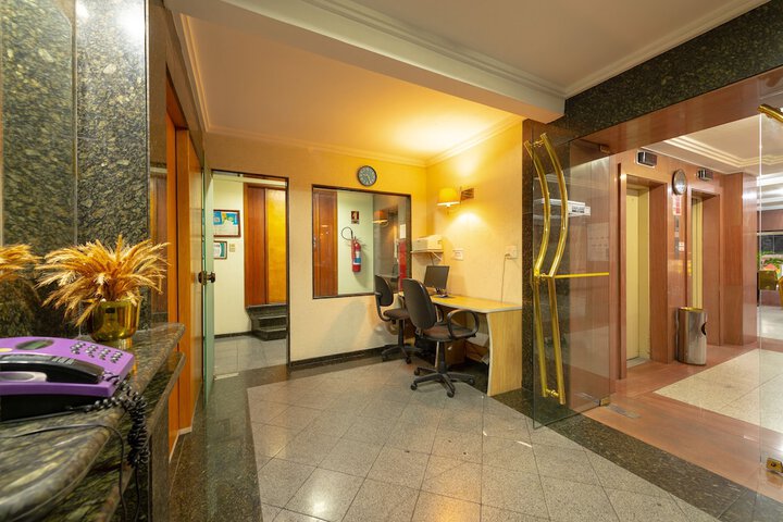 Business Center 62 of 64