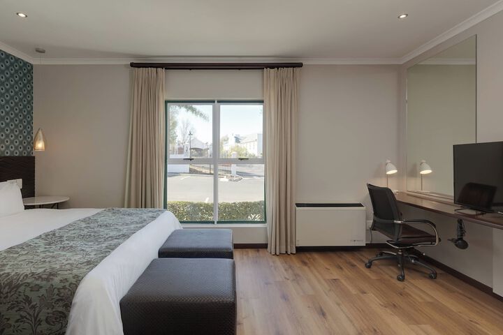 Room 21 of 77