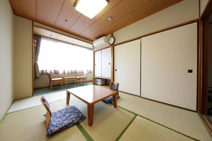 Photo 12