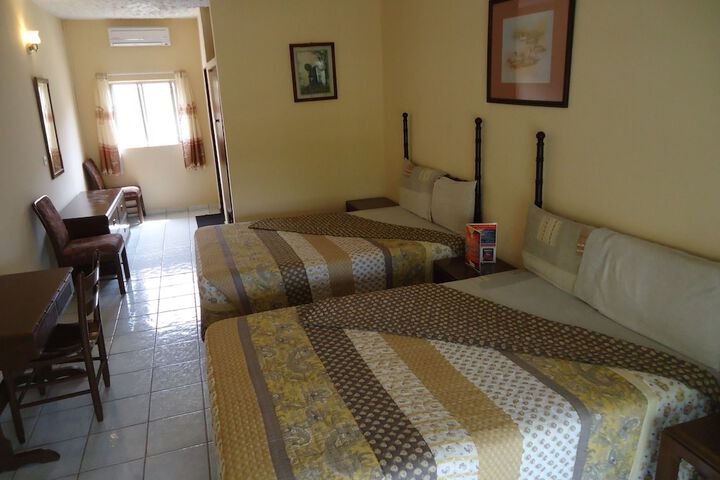 Room 3 of 48