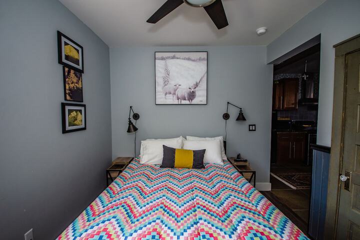 Room 5 of 40