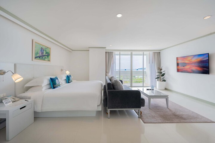 Room 16 of 111