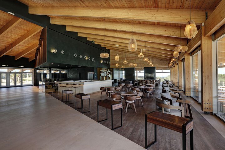 Hotel Interior 114 of 122