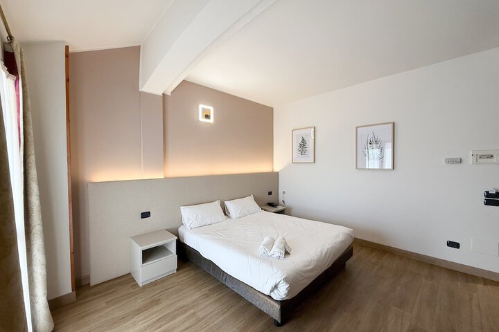 Room 7 of 41