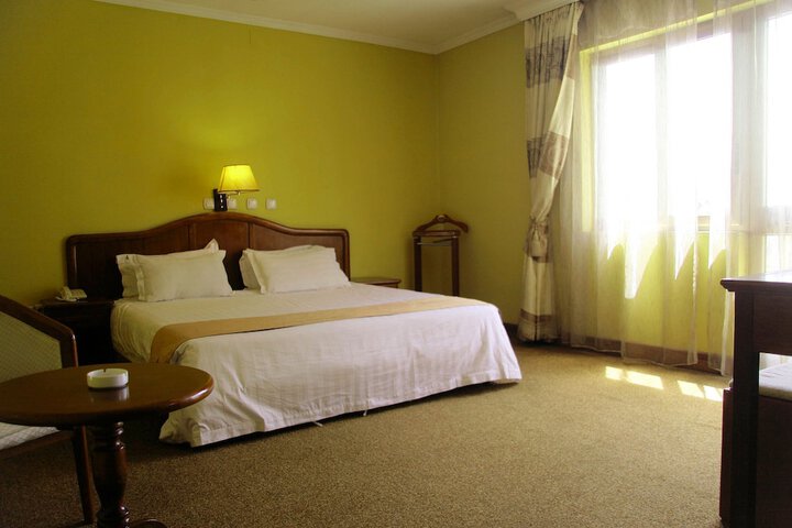 Room 14 of 40