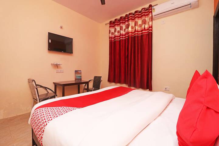 Room 13 of 34
