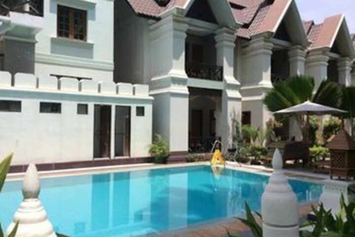 Pool 21 of 26