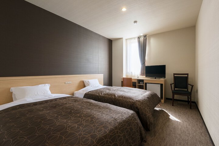 Room 16 of 31