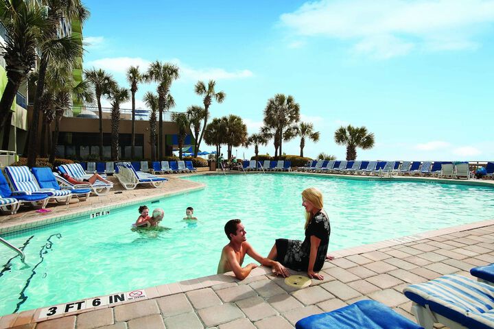 Hotel with Pool