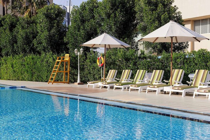 Pool 92 of 179