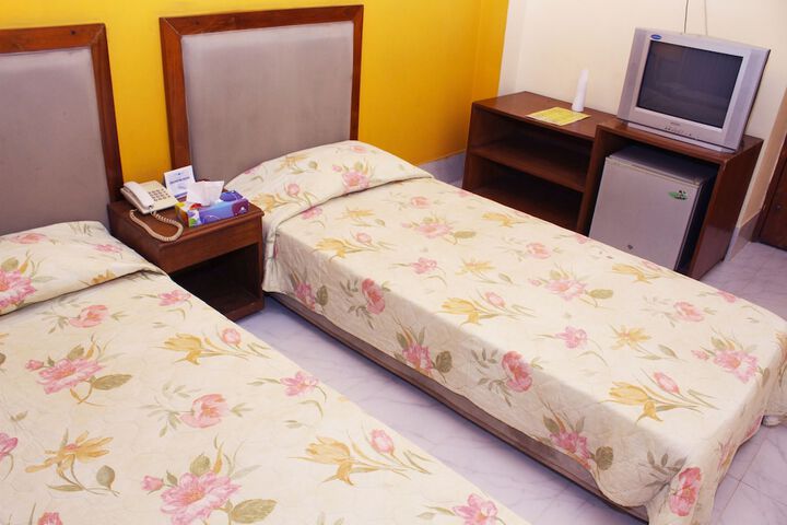 Room 15 of 23