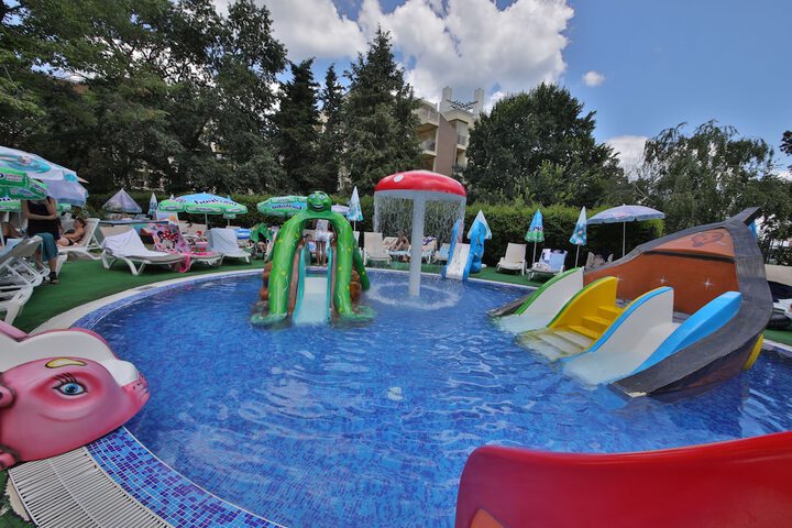 Pool 157 of 318