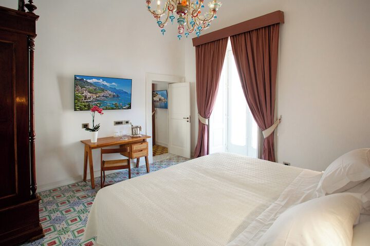 Room 35 of 164