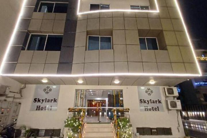 Skylark Hotel by Gabrian Hotels