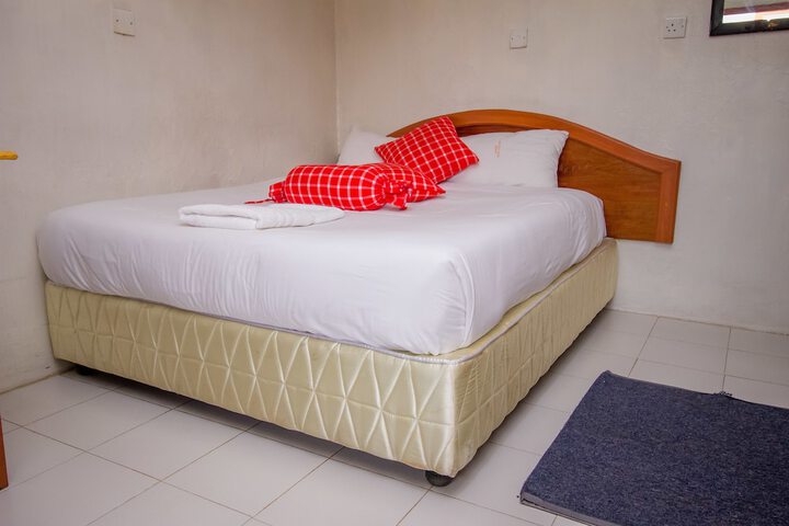 Room 14 of 29
