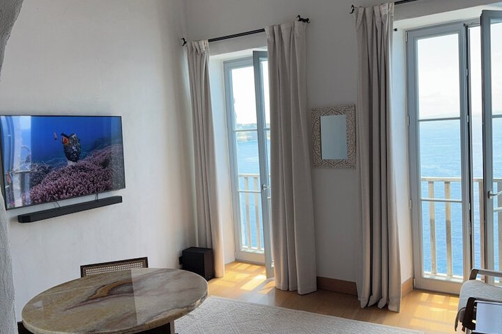 Room 13 of 69