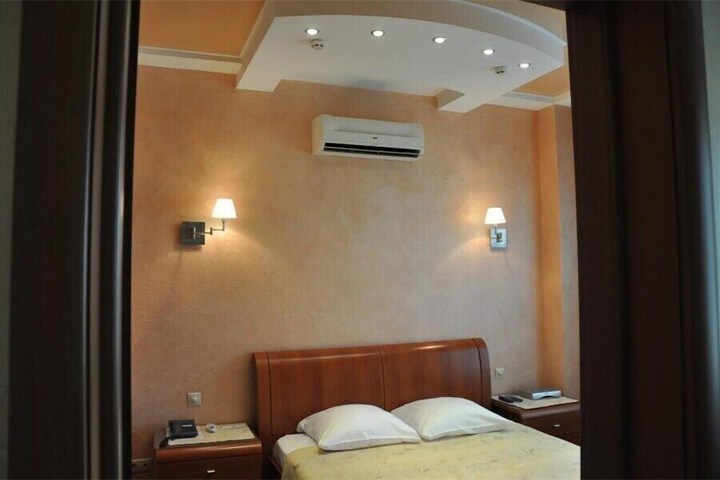 Room 7 of 23