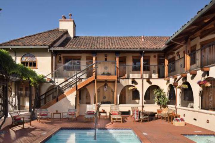 Hotel 3 of 61
