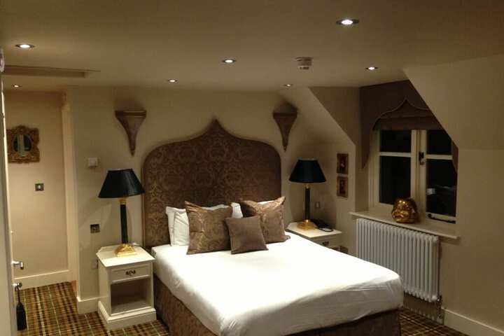 Room 3 of 18