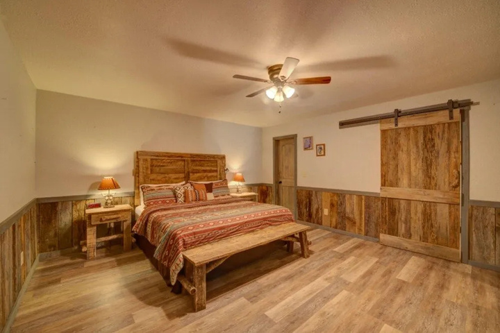 Room 2 of 21
