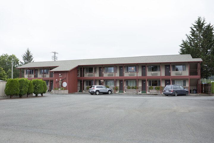 Hotel 82 of 89