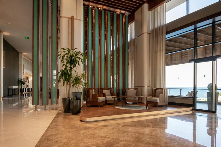 Hotel Interior 6 of 115