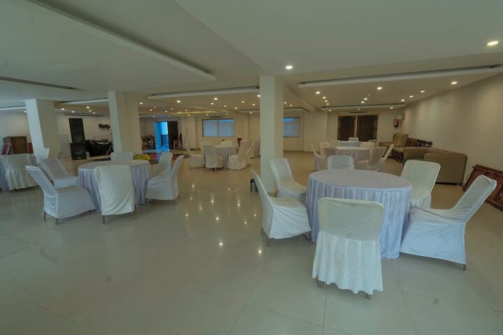 Business Center 47 of 59