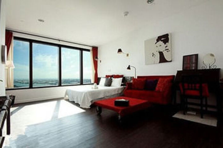 Room 19 of 24