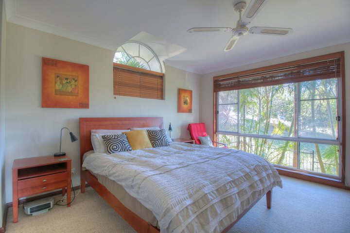 Room 2 of 31
