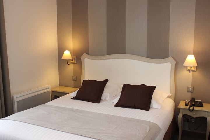 Room 34 of 59