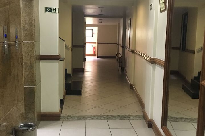 Ballroom/Hall 26 of 32