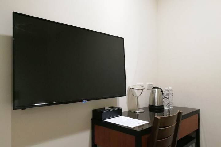 Room 7 of 68