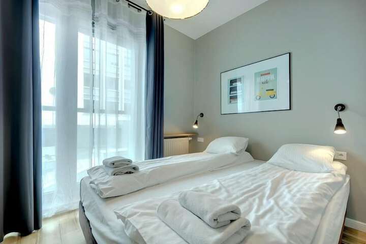 Room 71 of 183