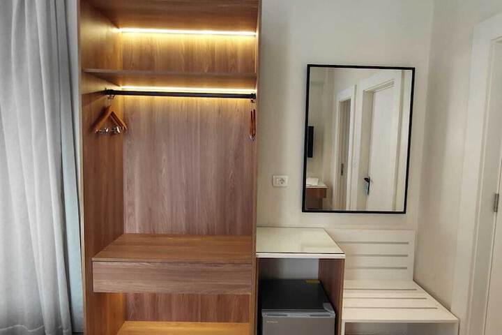 Room 32 of 58