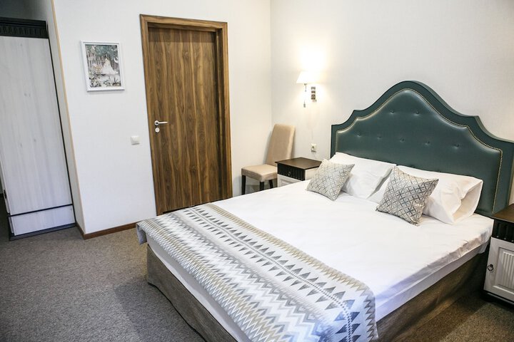 Room 14 of 48