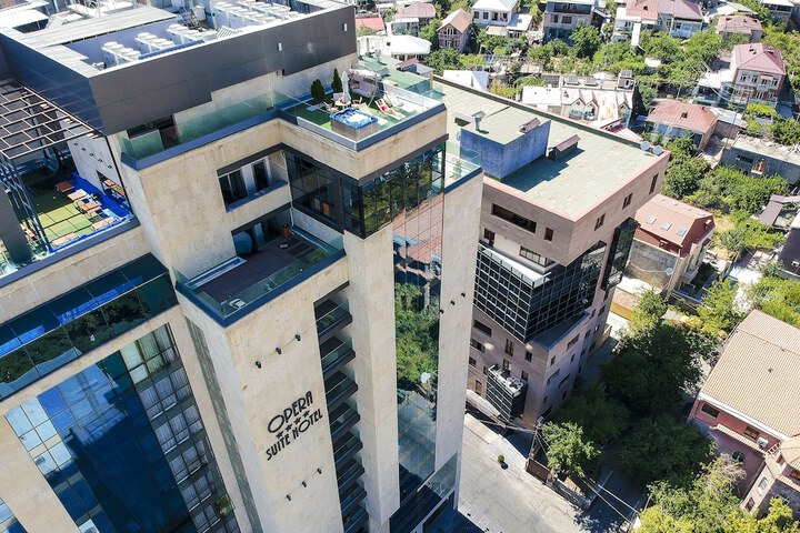 Sundeck 44 of 46