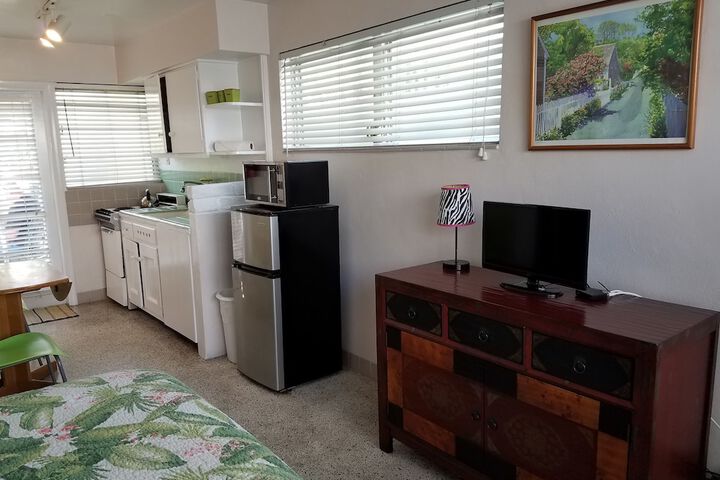 Room 143 of 218