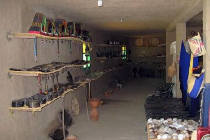 Gift Shop 13 of 39