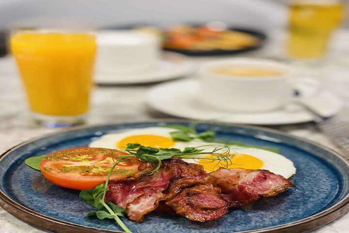 Breakfast/Coffee Service 67 of 108