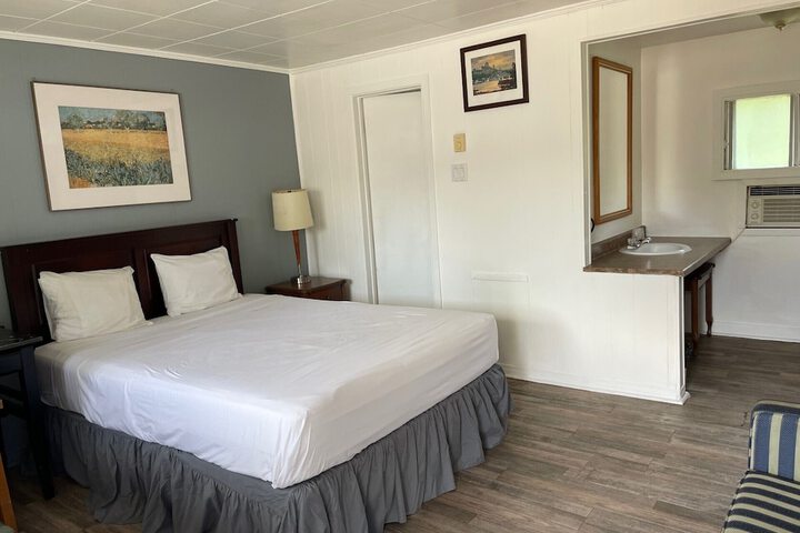 Room 18 of 55