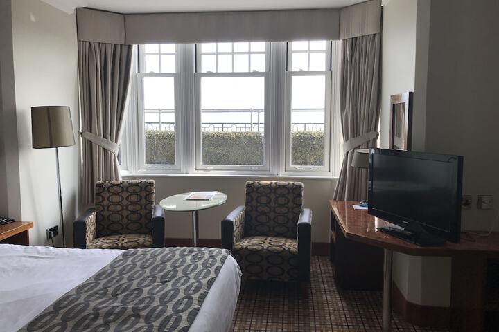 Room 11 of 72