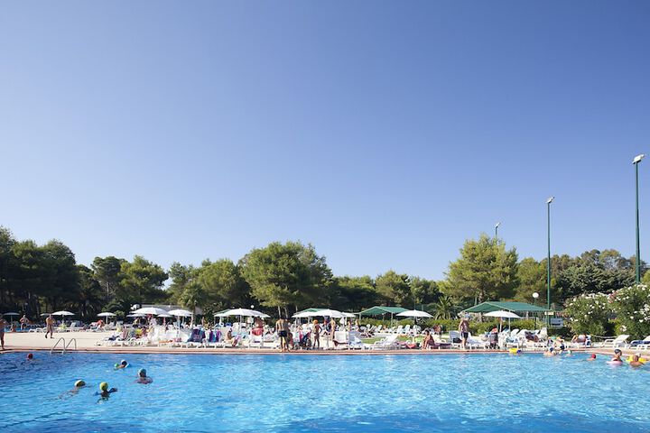 Pool Hotel
