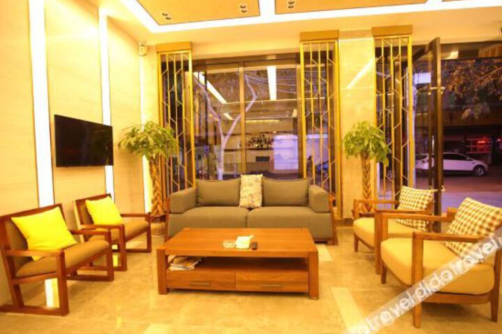 Hotel Interior 5 of 14