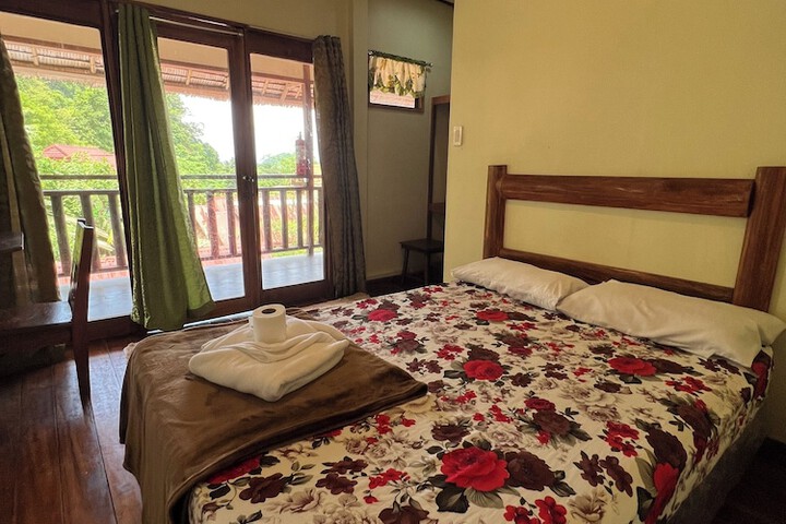 Room 13 of 81