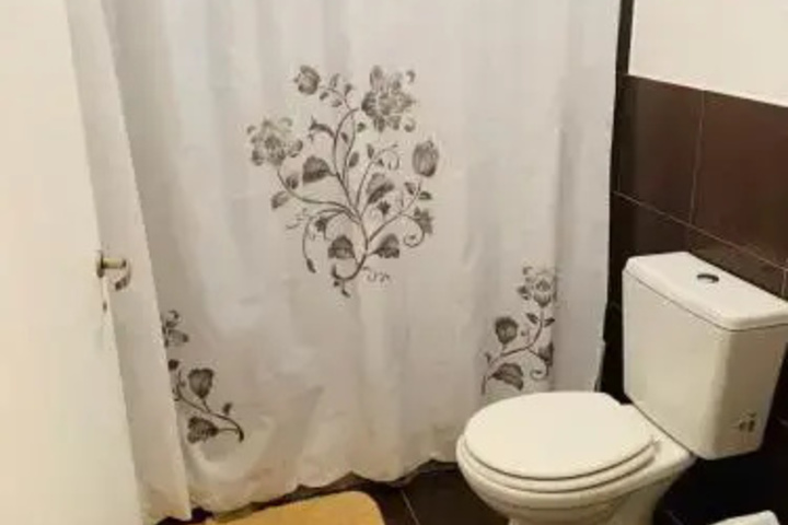 Room 7 of 18