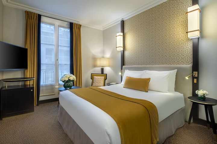Room 6 of 36