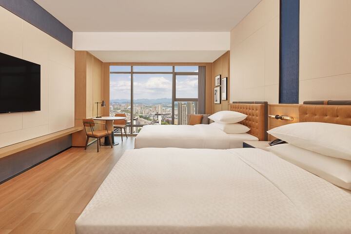 Room 12 of 21